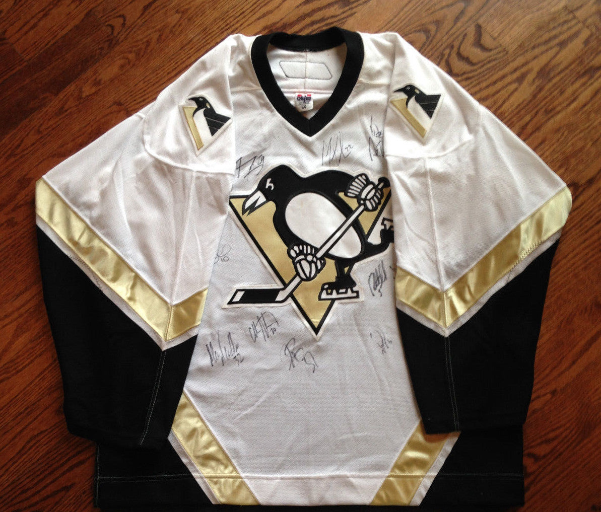 Pittsburgh Penguins 2006 07 team signed Sidney Crosby Practice jersey Auto Jsa