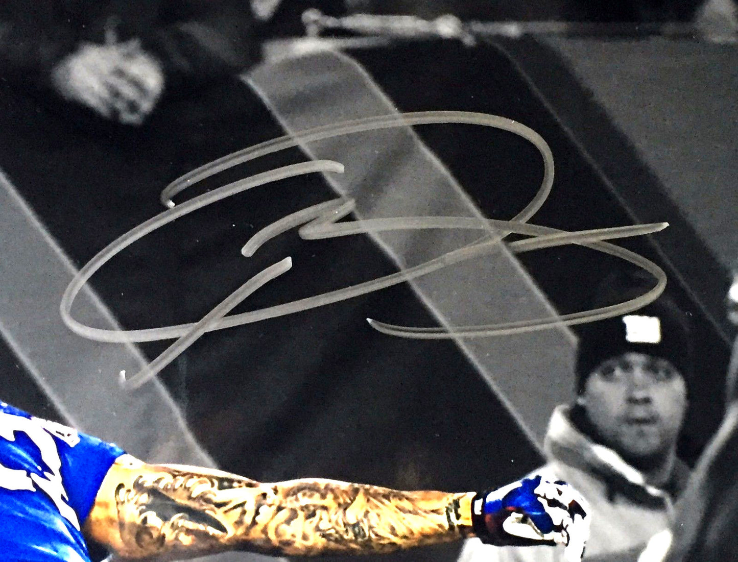 Odell Beckham Jr Signed 16x20 Spotlight Photo framed Catch Auto JSA Giants Rams
