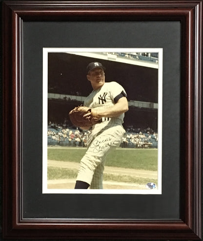 Mickey Mantle Yankees signed 8x10 photo framed vintage autograph tom catal COA