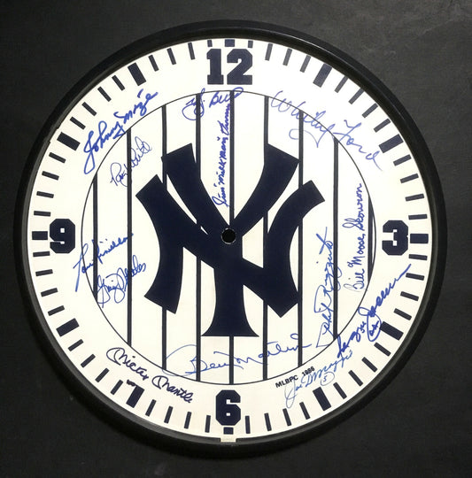 NY Yankees signed clock Mickey Mantle #7 Joe DiMaggio #5 Berra 13 Hof auto PSA