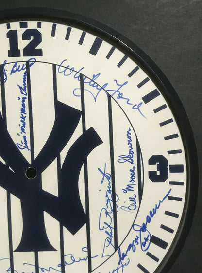 NY Yankees signed clock Mickey Mantle #7 Joe DiMaggio #5 Berra 13 Hof auto PSA