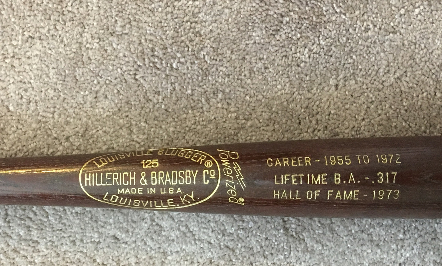 Roberto Clemente HOF 1973 Engraved Commemorative Louisville Brown Bat Le/500