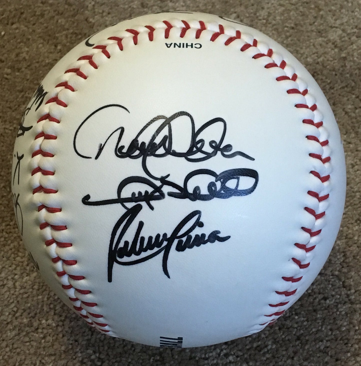 2004 Yankees Team Signed Oversized Baseball Derek Jeter George Steinbrenner Psa