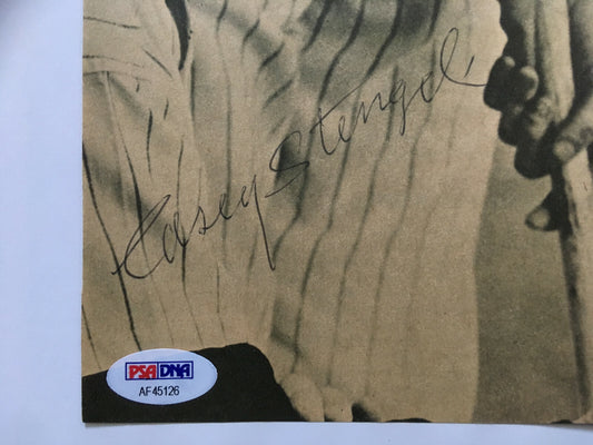 Casey Stengel Yankees Manager Signed Newspaper photo Hof Autograph Rare PSA LOA