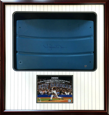 Mariano Rivera signed Game used Yankee Stadium Seatback framed auto Steiner