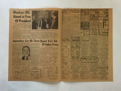 Hank Aaron Signed April 9 1974 Daily News 715 HR Newspaper Mint Autograph PSA