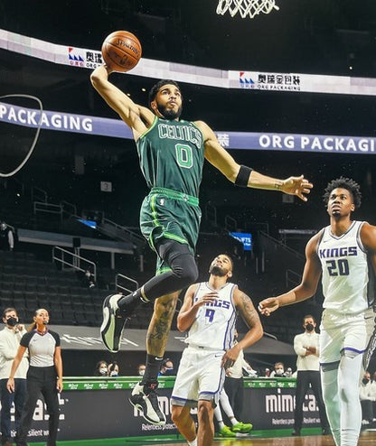 Jayson Tatum Celtics signed 16x20 Dunk Photo Framed Autograph Fanatics COA