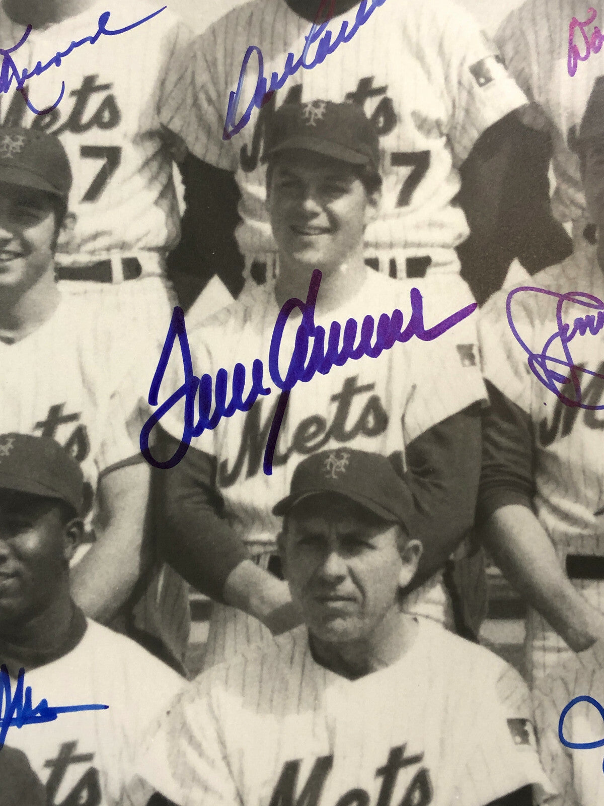 1969 Mets Team Signed 16x20 Photo Framed 27 Auto Tom Seaver Nolan Ryan Berra JSA
