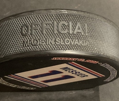 Mark Messier #11 Retirement Night Puck NY Rangers 1/12/06 Madison Square Garden