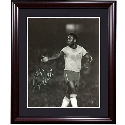 Pele Signed 16x20 Photo Heart Shaped Sweat  Framed Auto Brazil Soccer Pele Holo