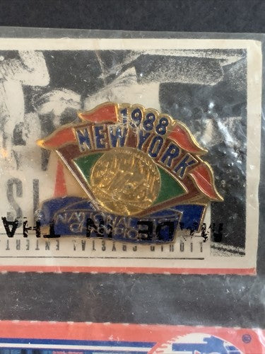 NEW YORK METS 1988 EASTERN DIVISION CHAMPIONS Pin & Team Photo Sga Sealed Mint