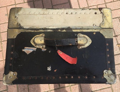 US ARMY FOOTLOCKER shipping trunk coffee table Ft Schafter Oahu Hawaii Original