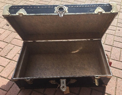 US ARMY FOOTLOCKER shipping trunk coffee table Ft Schafter Oahu Hawaii Original