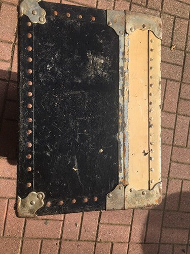 US ARMY FOOTLOCKER shipping trunk coffee table Ft Schafter Oahu Hawaii Original