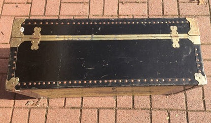 US ARMY FOOTLOCKER shipping trunk coffee table Ft Schafter Oahu Hawaii Original