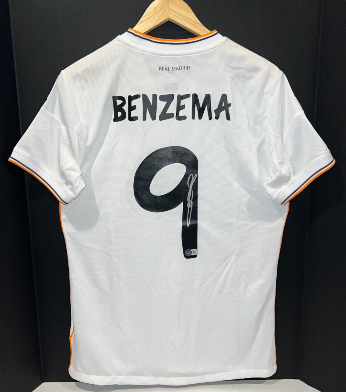 Karim Benzema Real Madrid Signed 2013-2014 Home Jersey Size L Auto Beckett COA