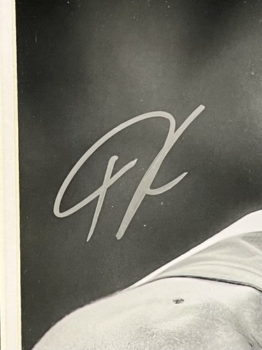 Giannis Antetokounmpo Milwaukee Bucks Signed 11x14 Framed Photo Mint Auto JSA