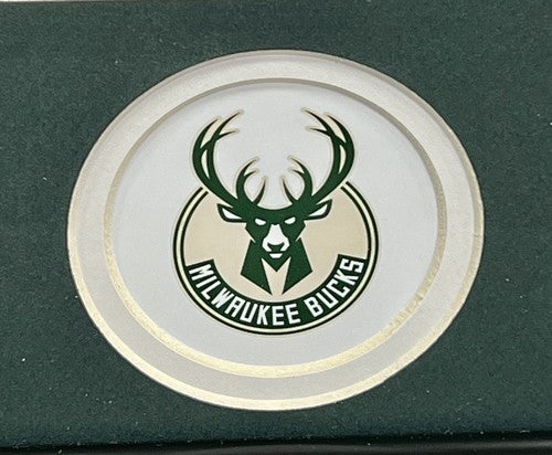 Giannis Antetokounmpo Milwaukee Bucks Signed 11x14 Framed Photo Mint Auto JSA
