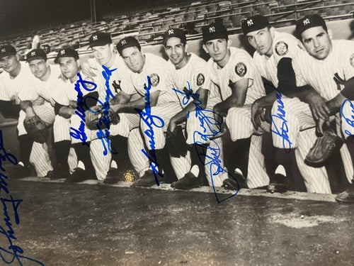NY Yankees 1952 Team signed 8x10 framed photo Mickey Mantle Yogi Berra Psa Coa