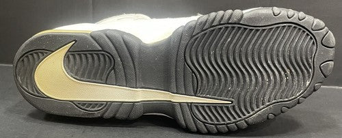 Charles Oakley Signed Game Used Nike Sneaker Size 16 New York Knicks Auto CBM