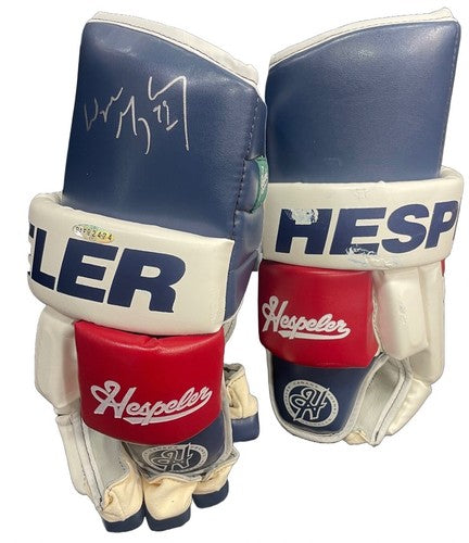 Wayne Gretzky Rangers Signed Hespeler Game Model Hockey Glove Pair Auto UDA COA