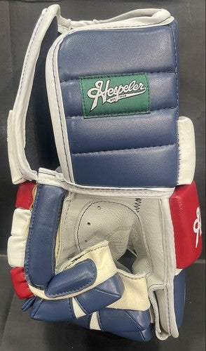 Wayne Gretzky Rangers Signed Hespeler Game Model Hockey Glove Pair Auto UDA COA
