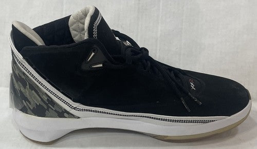 Michael Jordan Signed Air Jordan 22 Collezione Shoe Pair Auto Sneaker UDA COA