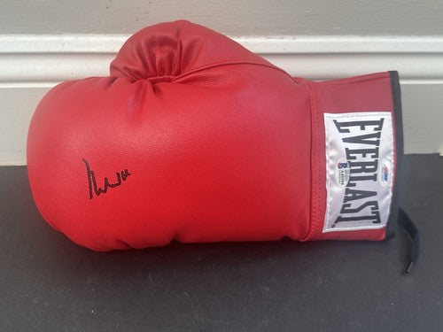 Muhammad Ali Signed Everlast Boxing Glove BAS 10  Gem Mint Graded Auto PSA COA