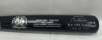 Derek Jeter Yankees Louisville Slugger DJ3K LE Commemorative 3,000 Hit Model Bat