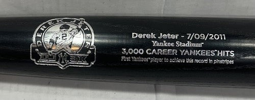 Derek Jeter Yankees Louisville Slugger DJ3K LE Commemorative 3,000 Hit Model Bat