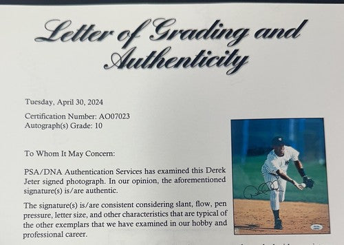 Derek Jeter Signed 8x10 Photo PSA 10 Gem Mint 1995 Rookie Auto Yankees LOA HOF