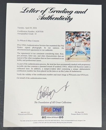 Phil Niekro Signed 8x10 Photo New York Yankees PSA 10 Gem Mint Autograph LOA HOF