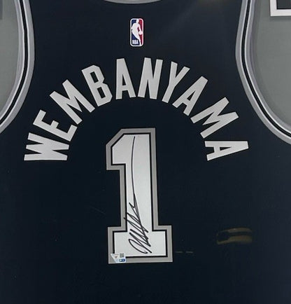 Victor Wembanyama Signed Framed Spurs Jersey Rookie Auto 2023 ROY Fanatics COA