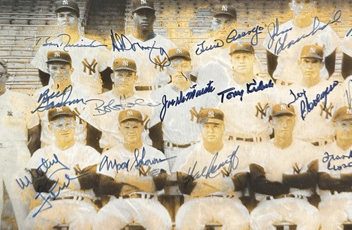 Yankees 1961 WS Team Signed 16x20 Framed Photo 34 Auto Maris Mantle JSA LOA HOF