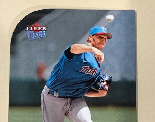 2004 Fleer Ultra Platinum Medallion  #82 Roy Halladay Blue Jays /66 Mint HOF