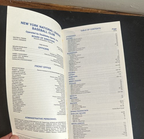 1982 New York Mets PRESS RADIO  TV Information Media GUIDE Mint Crisp