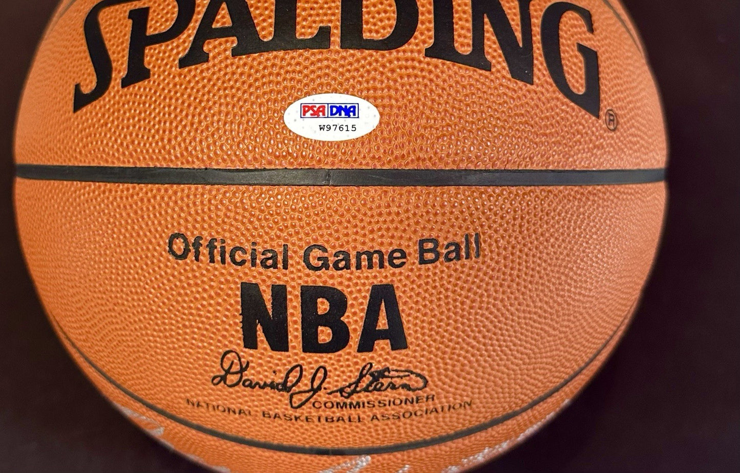 Oscar Robertson Signed Official NBA Game Basketball Bucks HOF 79 Auto PSA COA