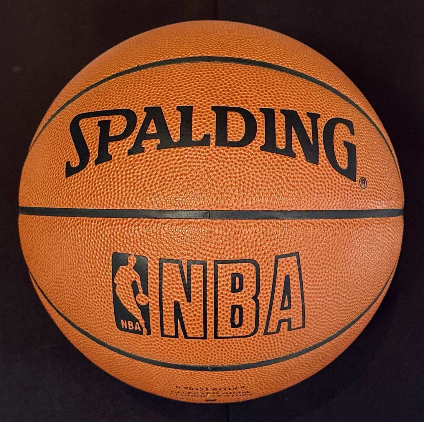 Oscar Robertson Signed Official NBA Game Basketball Bucks HOF 79 Auto PSA COA