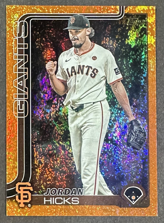 2025 Topps Series 2 Jordan Hicks #520 Orange Rainbow Foil 1/25 Giants Red Sox