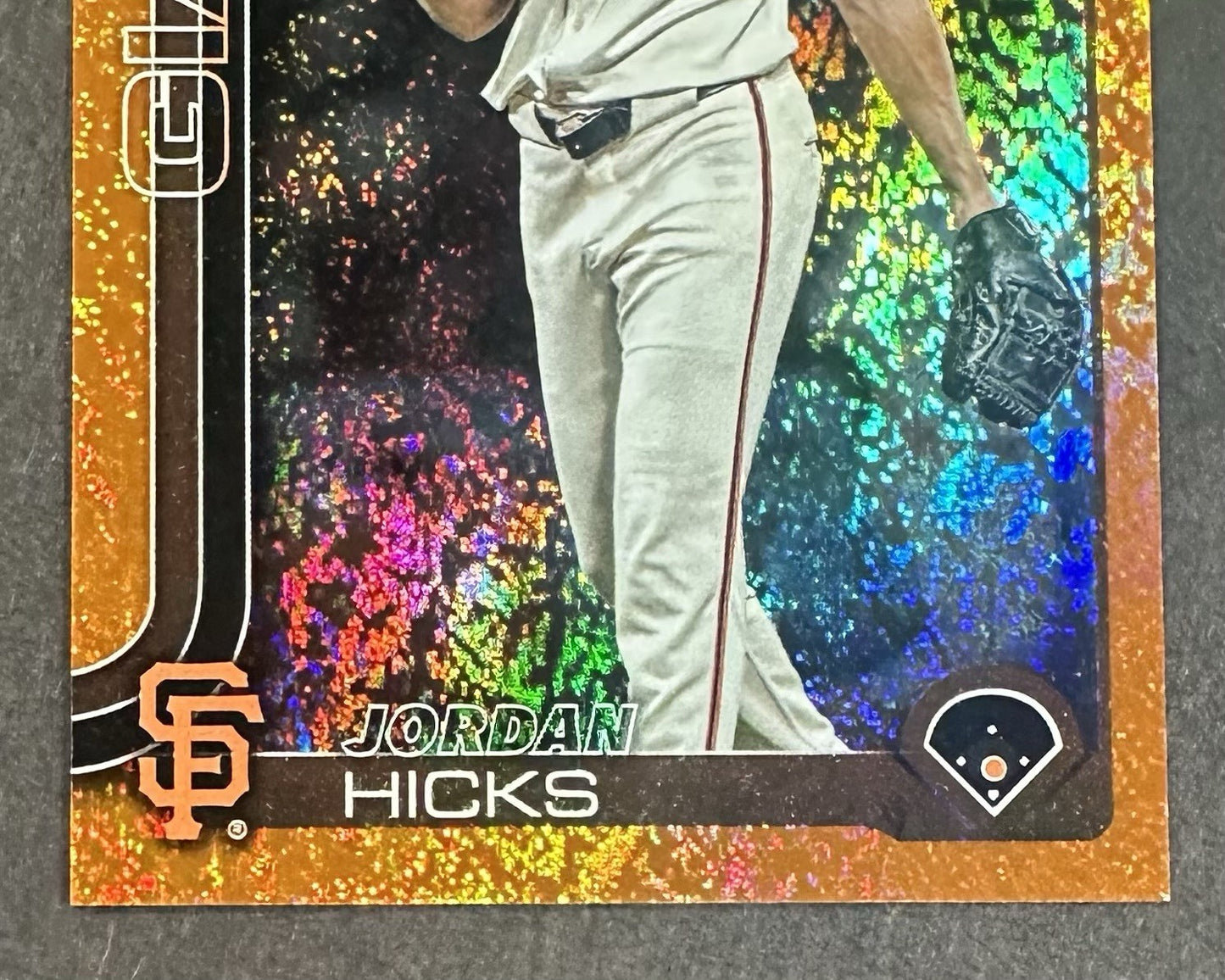 2025 Topps Series 2 Jordan Hicks #520 Orange Rainbow Foil 1/25 Giants Red Sox