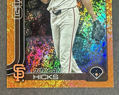 2025 Topps Series 2 Jordan Hicks #520 Orange Rainbow Foil 1/25 Giants Red Sox