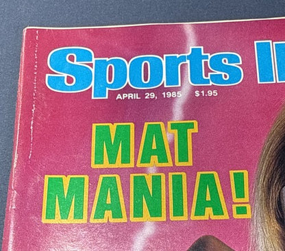 Hulk Hogan WWE WWF Wrestling 1st Sports Illustrated Magazine Rookie Mat Mania