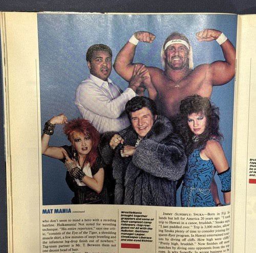 Hulk Hogan WWE WWF Wrestling 1st Sports Illustrated Magazine Rookie Mat Mania