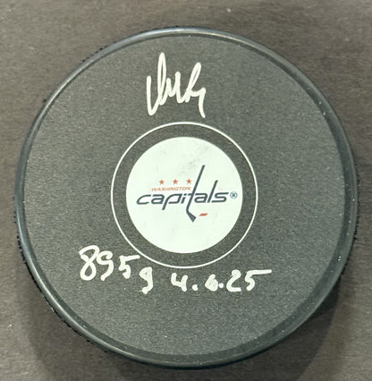 Alexander Ovechkin Signed Capitals #895 Record Dated Goal Puck Auto Fanatics Coa