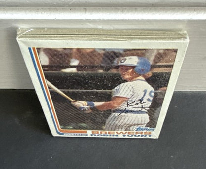 1982 Topps Baseball Grocery Sealed cello Pack Robin Yount HOF Top Bucky Dent MT