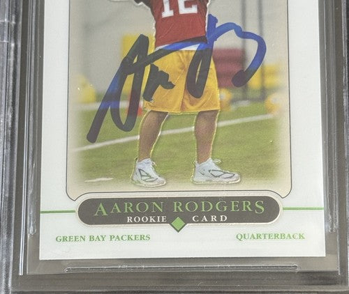 2005 TOPPS CHROME #190 AARON RODGERS ROOKIE Bgs 8.5 & BAS 10 AUTO Mint Rc