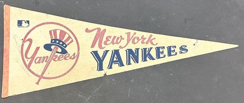 Thurman Munson Signed Yankees Pennant Mel Stottlemyre Roy White Auto Psa Coa
