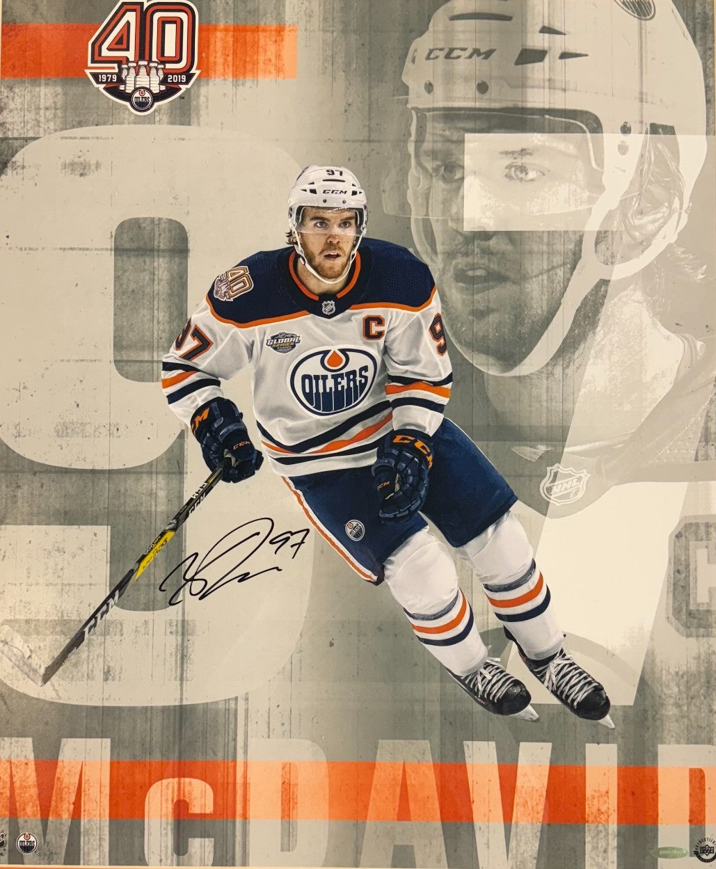 Connor McDavid Signed 20x24 Framed Photo Edmonton Oilers Upper Deck Auto Uda COA