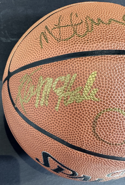1981 Boston Celtics NBA Champs Team Signed Basketball BAS PSA W/case Larry Bird