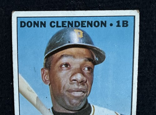 1967 Topps Set-Break #535 Donn Clendenon VG Centered Light Crease